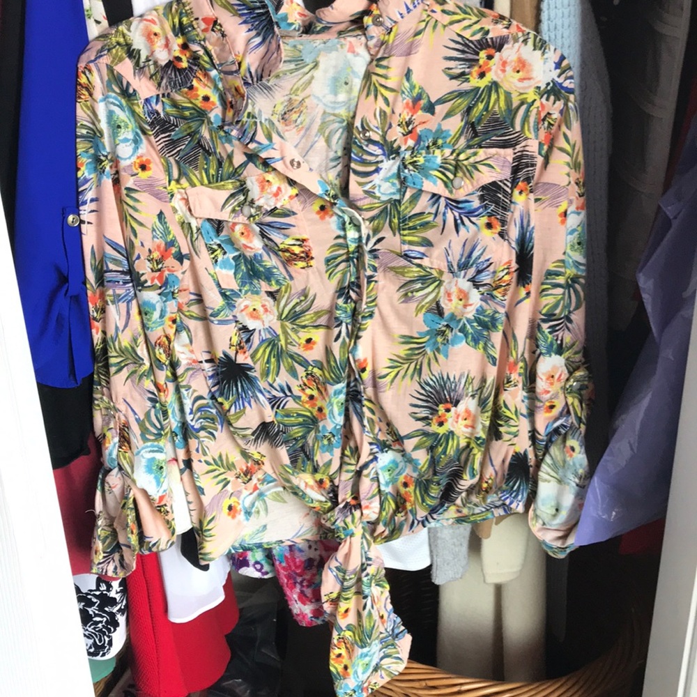 Floral button up only $4!!